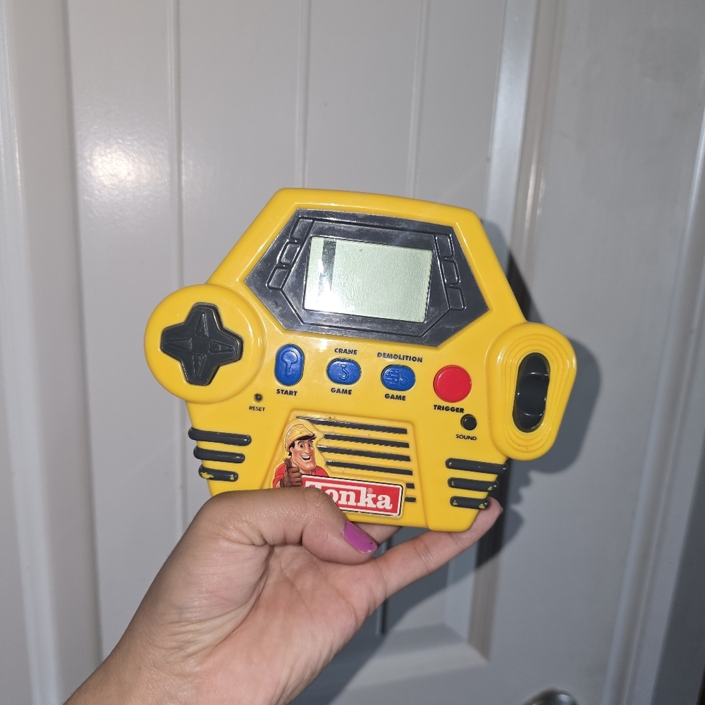 1999 Tonka Electronic Handheld Video Game Construction Rig Hasbro